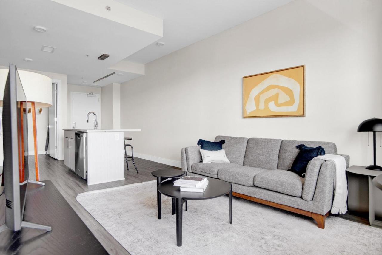 Apartment Five Points 1br W Wd Gym Roof Lounge Nr Rino Den-77 *